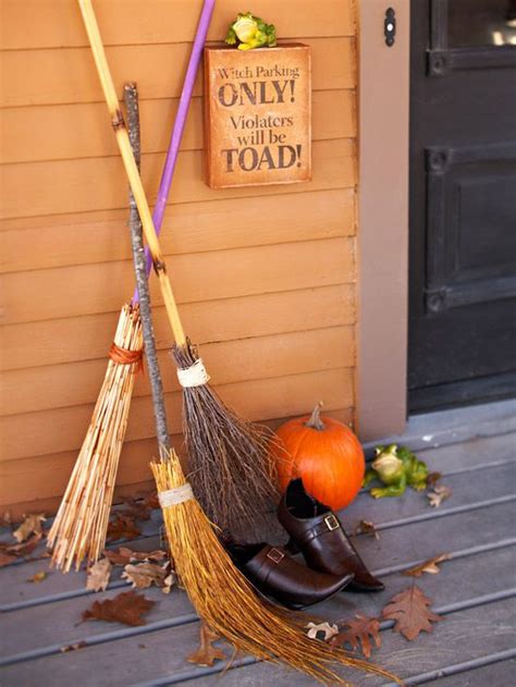 From start to finish: Creating a witch on a broomstick decoration from scratch